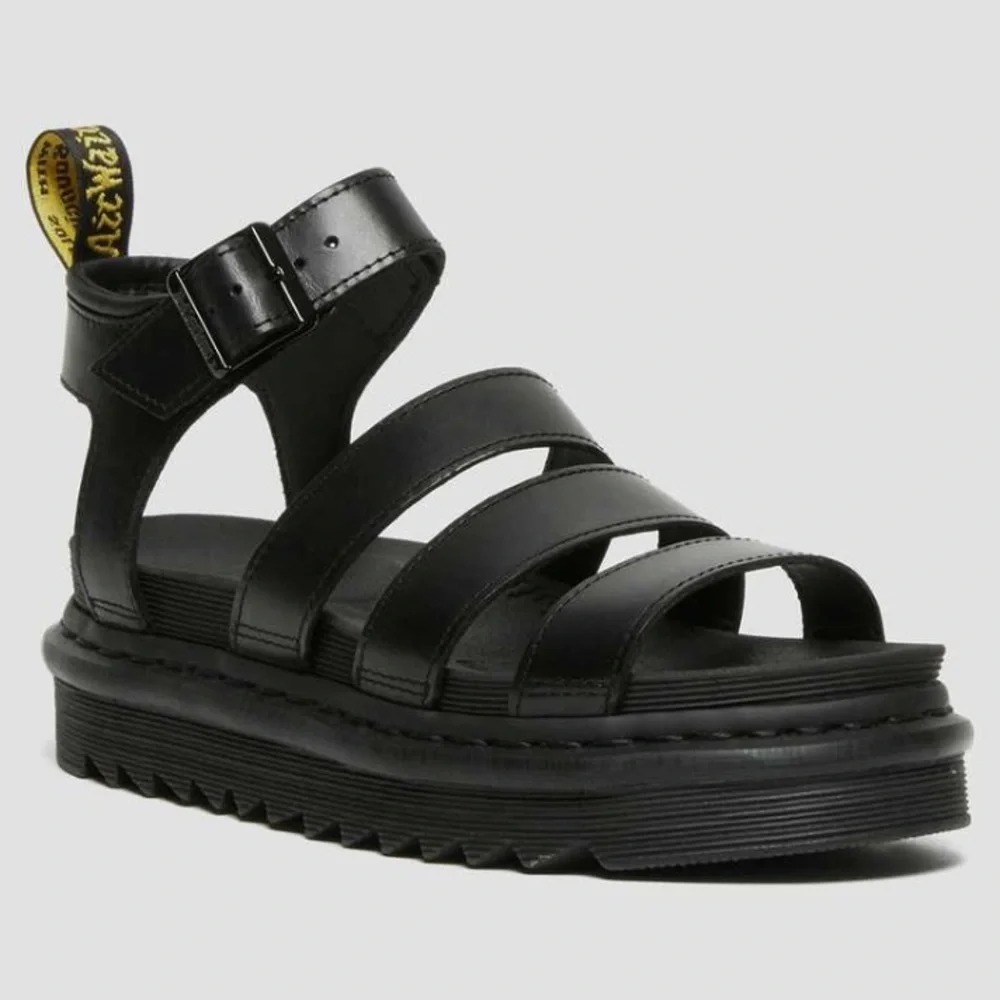 NIB Dr. Martens Blaire Hydro Sandals Black Chunky Strappy Y2K style size 10